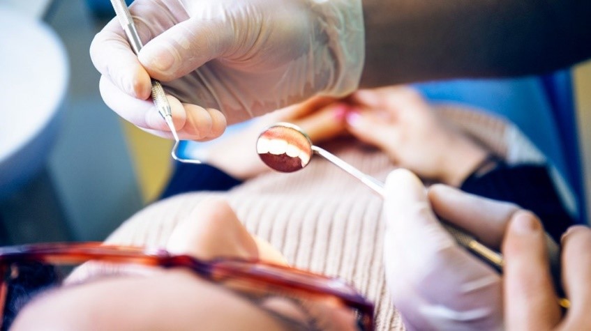مراقبت پس از کاشت ایمپلنت دندانی